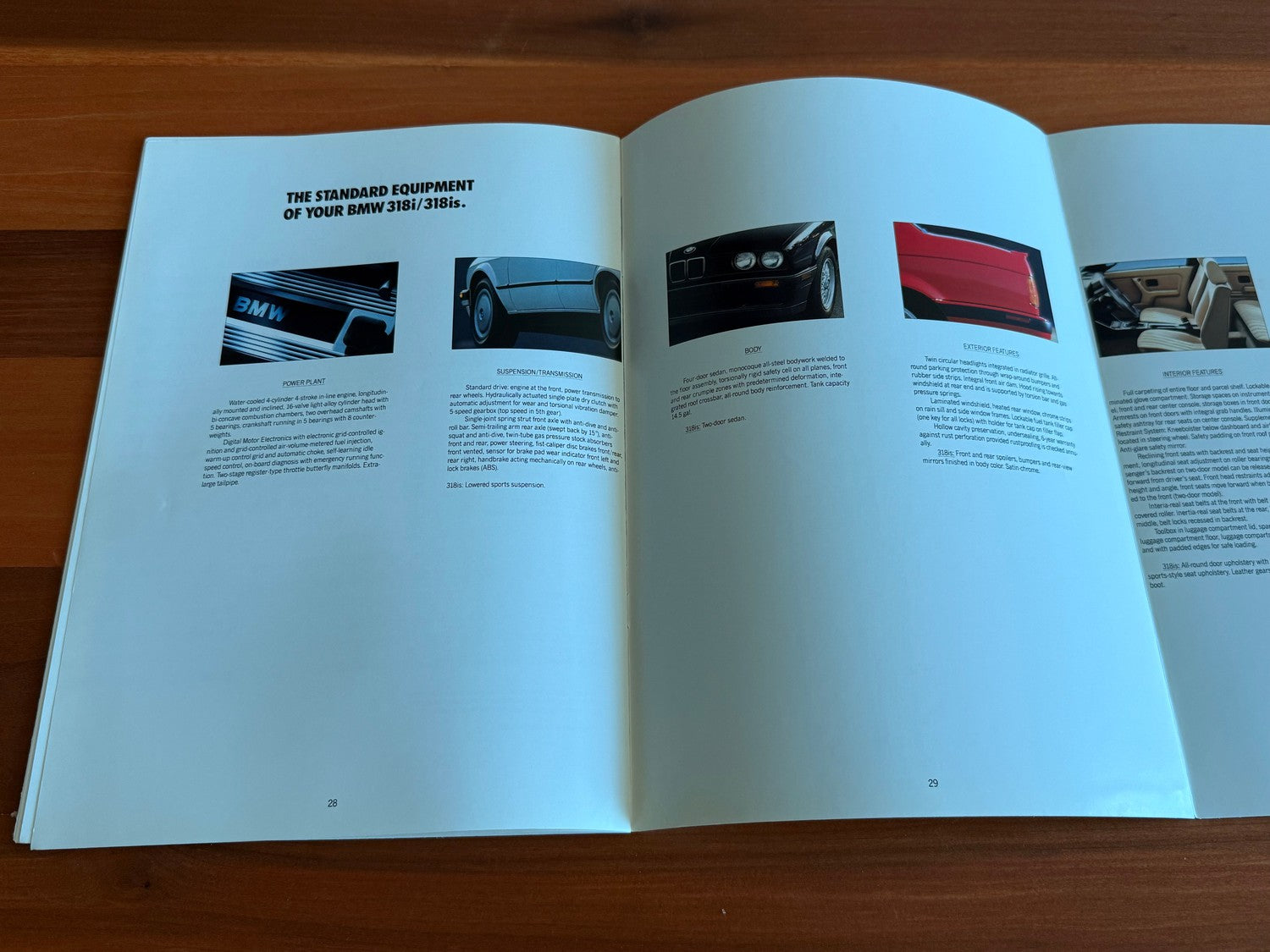 BMW-E30 318is 318i 1990-Dealership-Sales-Brochure