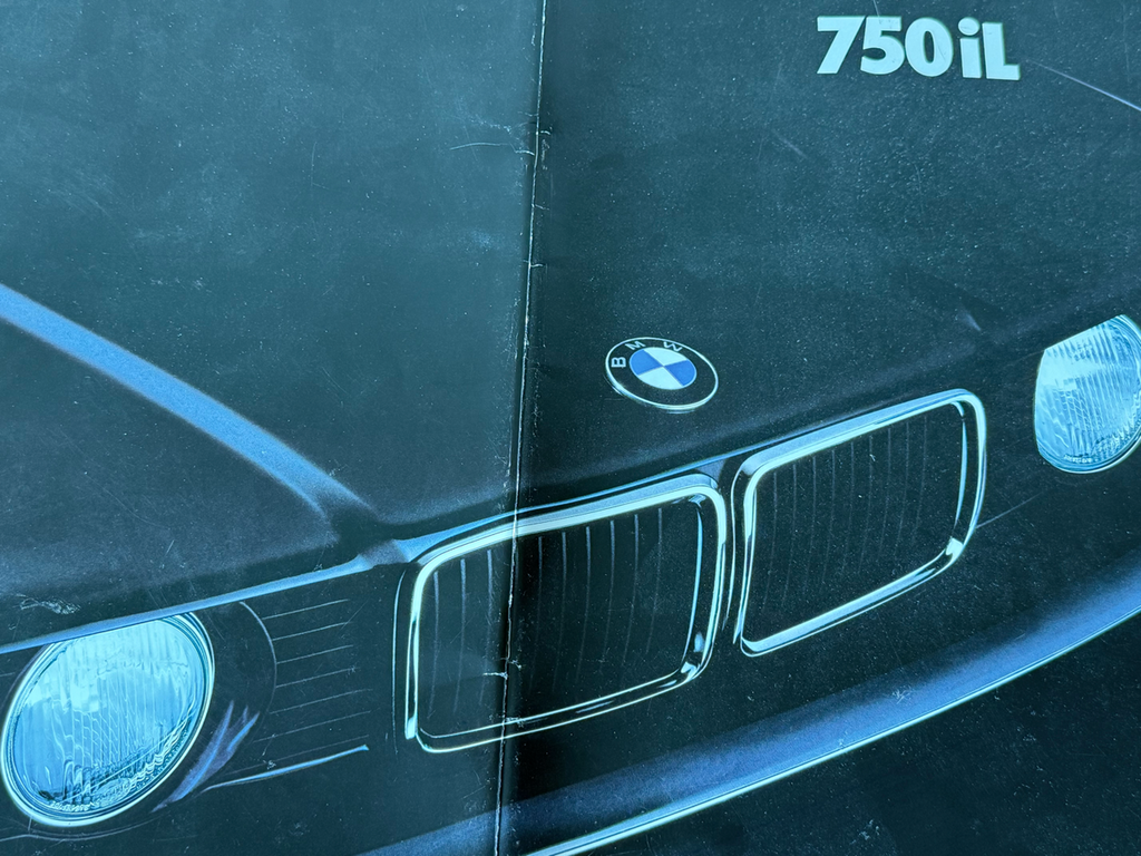 BMW-E32 750iL, 1990-Dealership-Sales-Brochure
