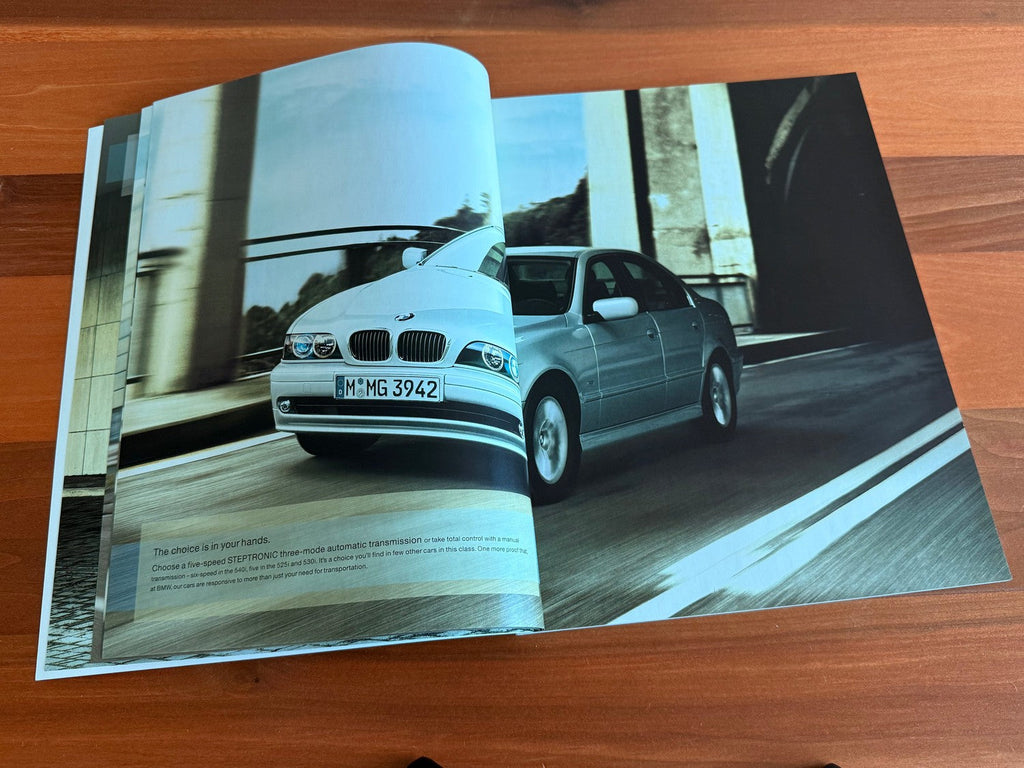 BMW-E39 Sedan, 2002-Dealership-Sales-Brochure