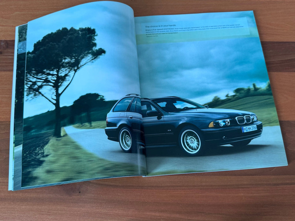 BMW-E39 Touring, 2002-Dealership-Sales-Brochure