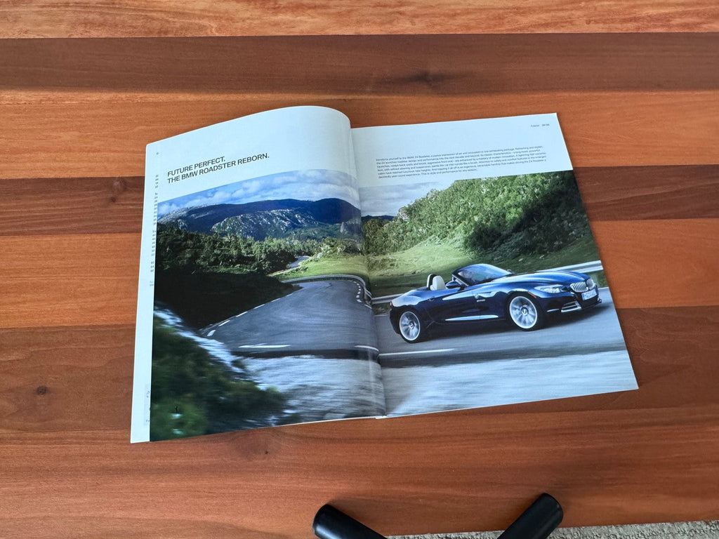 BMW-E89 Z4 Roadster, 2011-Dealership-Sales-Brochure