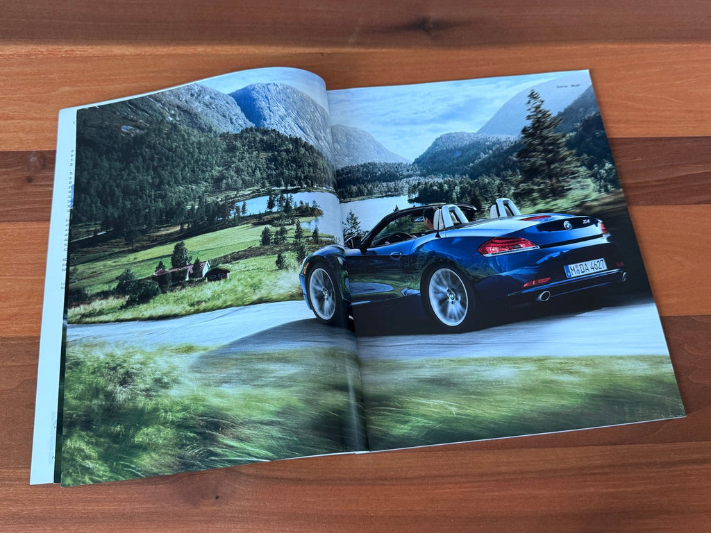 BMW-E89 Z4 Roadster, 2011-Dealership-Sales-Brochure