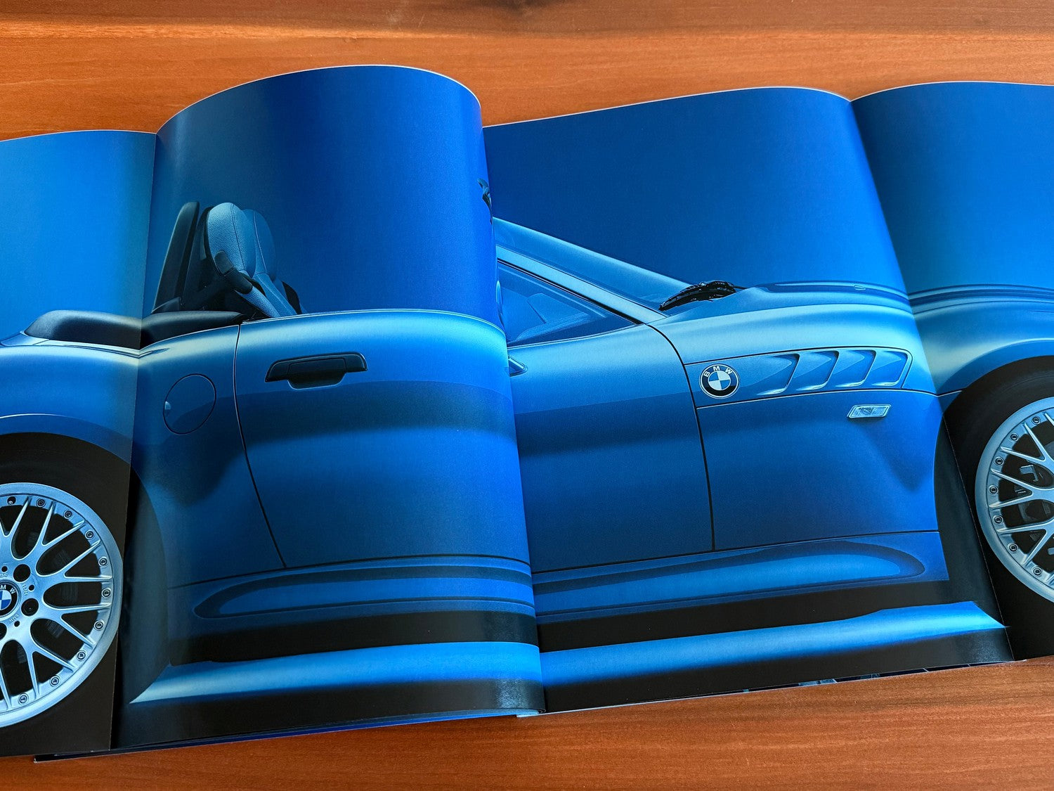 BMW-Z3 Roadster & Coupe, 2001-Dealership-Sales-Brochure