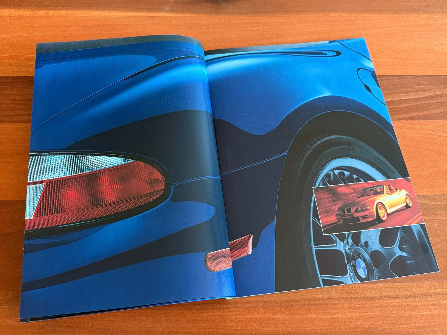 BMW-Z3 Roadster & Coupe, 2001-Dealership-Sales-Brochure