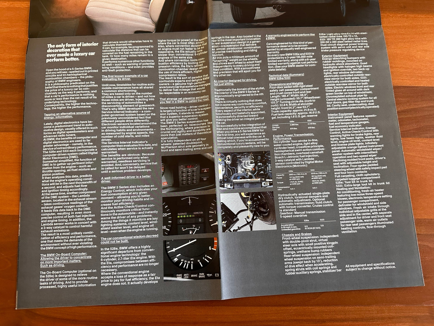 BMW-E28 528e, 533i, 1983 Foldout-Dealership-Sales-Brochure