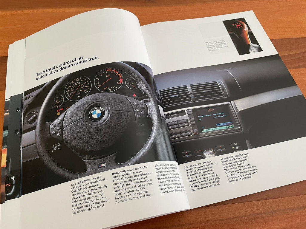 BMW-M Family, 2000-Dealership-Sales-Brochure